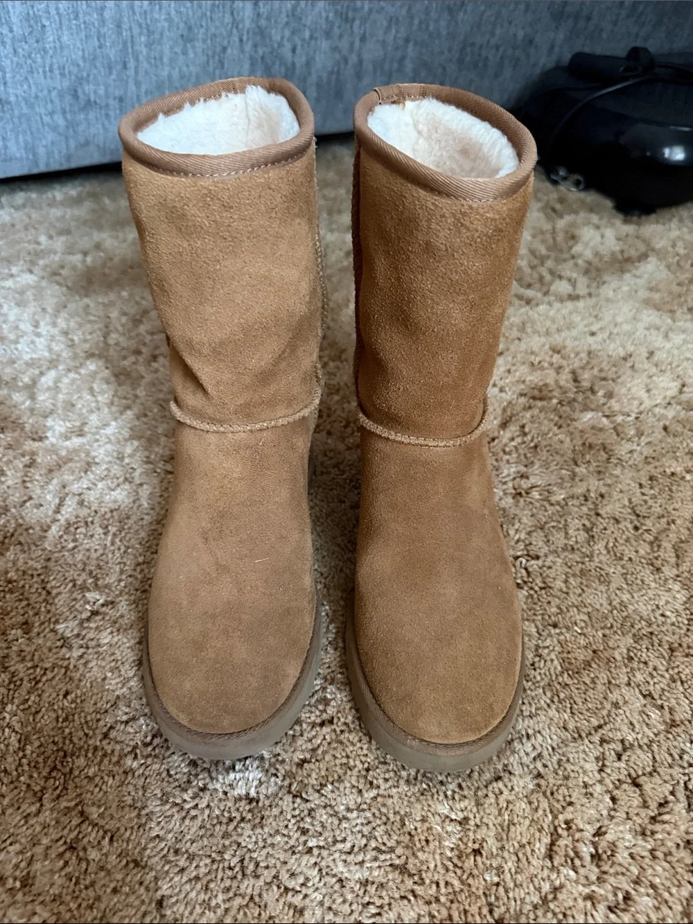 Women’s Ugg Wedge/heeled Classic Tan Suede Shearling-Lined Winter Boots